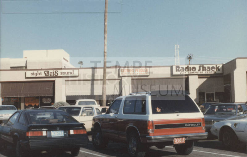 Clothes Peddler -  915 S. Mill Avenue, Tempe, Arizona