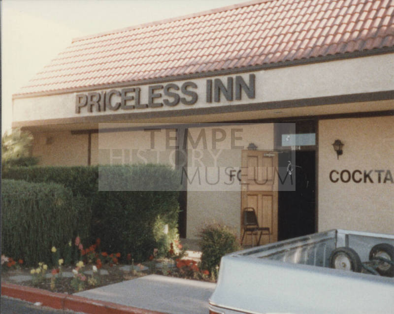 Priceless Inn - 5014 South Price Road, Tempe, Arizona