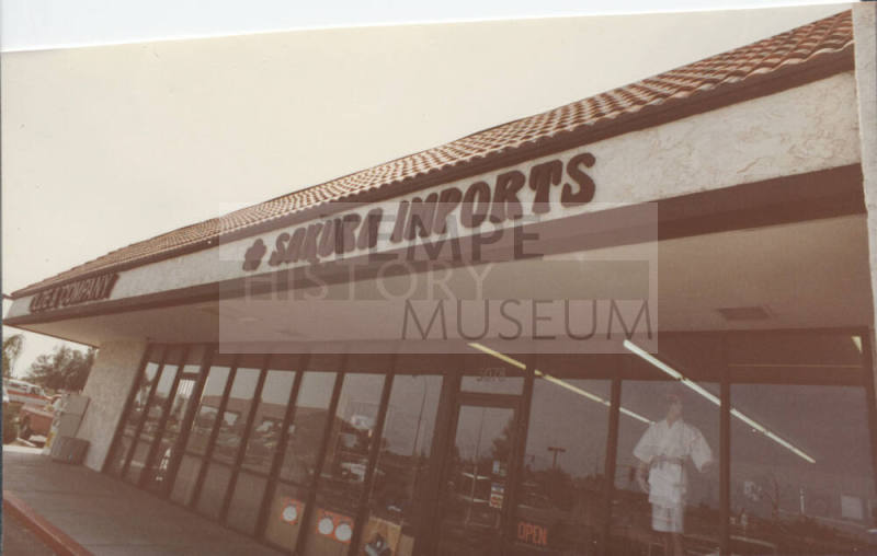 Sakura Imports - South Price Road, Tempe, Arizona