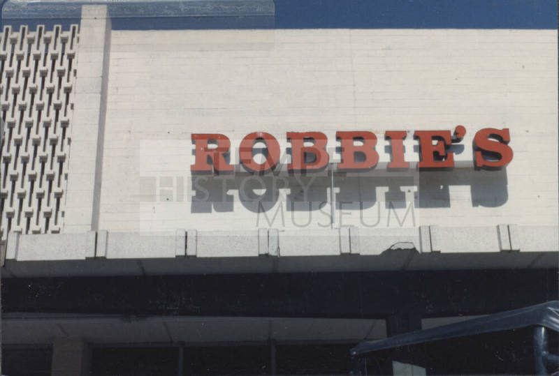 Robbie's - 2109 South Rural Road, Tempe, Arizona