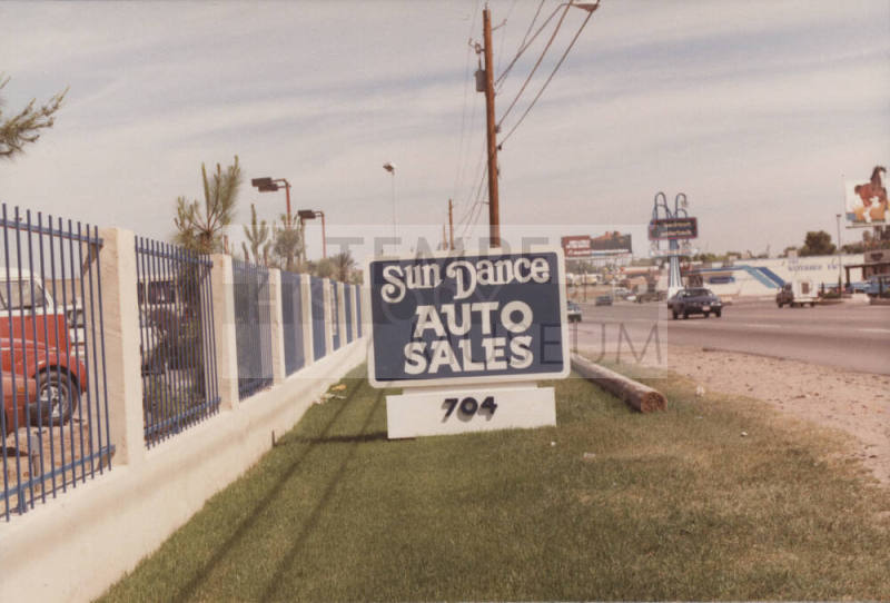 Sun Dance Auto Sales - 704 North Scottsdale Road, Tempe, Arizona