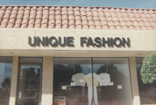 Unique Fashion - 1440 North Scottsdale Road, Tempe, Arizona