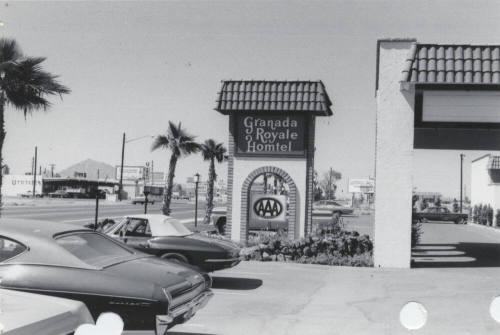 Granada Royal Homtel - 1635 N Scottsdale Road, Tempe, Arizona