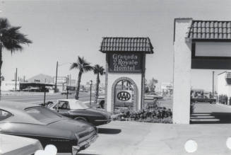 Granada Royal Homtel - 1635 N Scottsdale Road, Tempe, Arizona