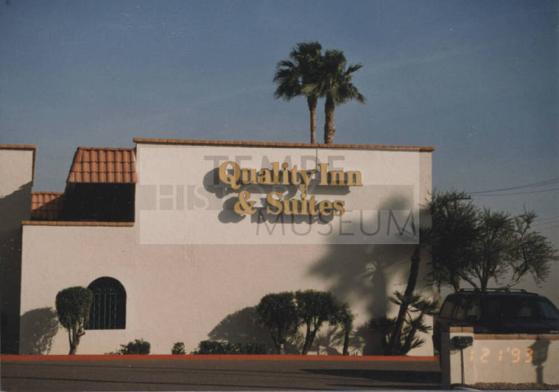 Quality Inn & Suites - 1635 N Scottsdale Road, Tempe, Arizona