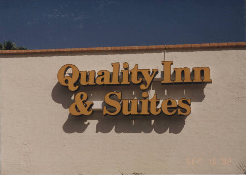 Quality Inn & Suites - 1635 N Scottsdale Road, Tempe, Arizona