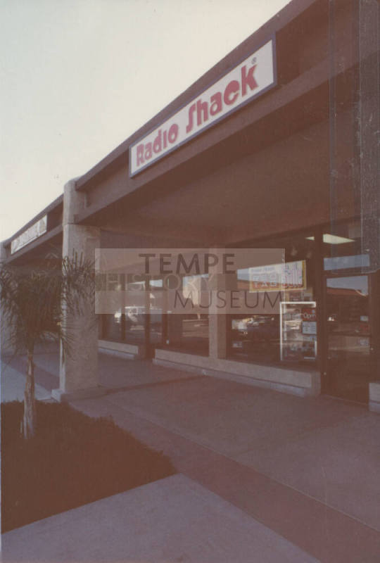 Radio Shack - 1819 N Scottsdale Road,  Tempe, Arizona
