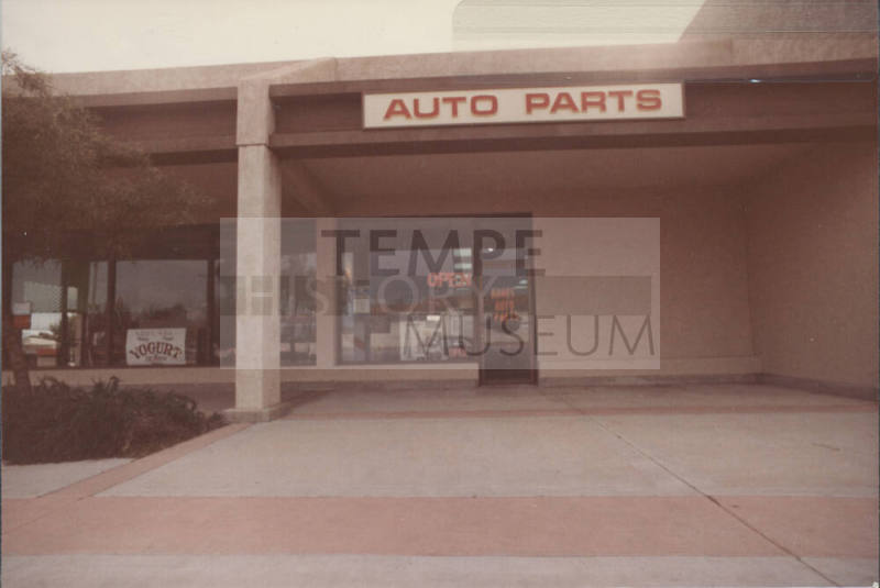 Hank's Auto Parts - 1855 North Scottsdale Road, Tempe, Arizona