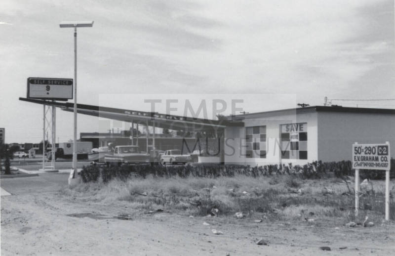 Self Serve Gas - 2404 North Scottsdale Road, Tempe, Arizona