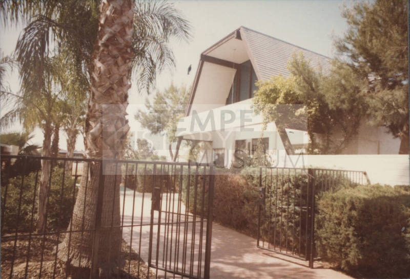 Aloha Pools - 2500 North Scottsdale Road, Tempe, Arizona