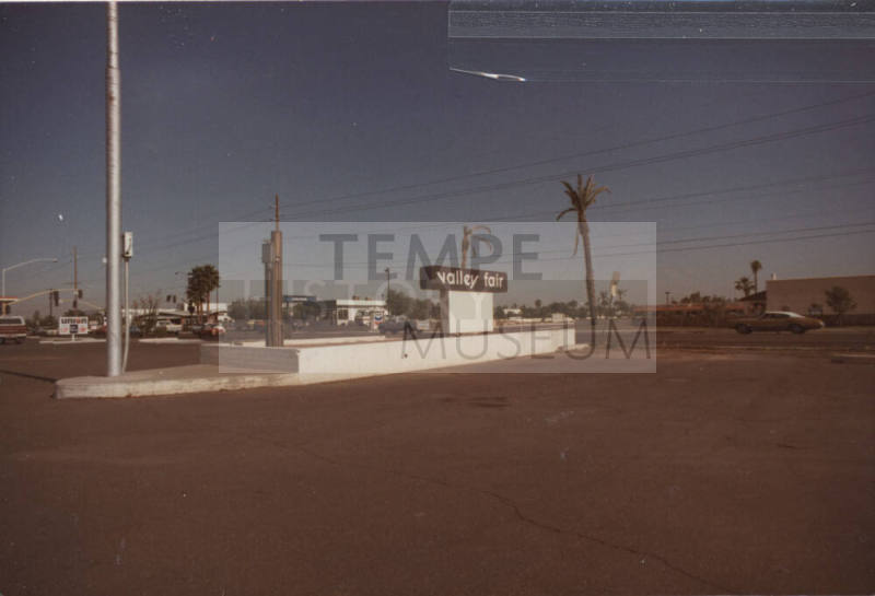 Valley Fair Union 76 - 5 East Southern, Tempe, Arizona