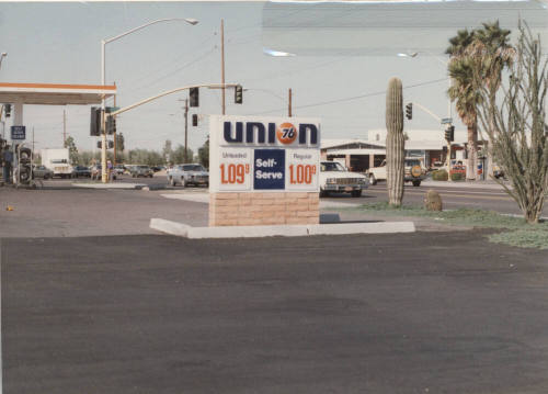 Valley Fair Union 76 - 5 East Southern, Tempe, Arizona
