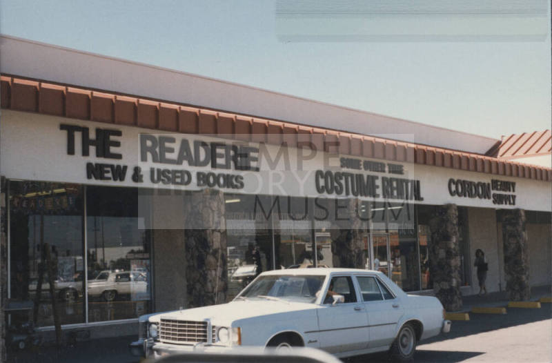 The Readerie - 27 East Southern Avenue, Tempe, Arizona
