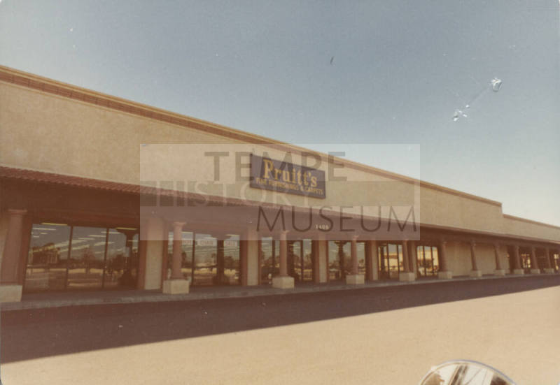 Pruitt's - 1405 West Southern Avenue, Tempe, Arizona