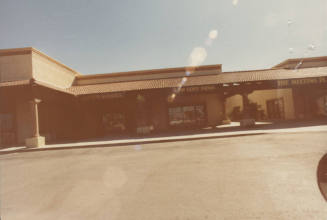 Golden Scissors - 1425 West Southern Avenue, Tempe, Arizona