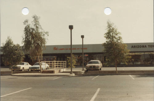 Bea's Lamps and Shades and Things - 2340 East Southern Avenue, Tempe, Arizona