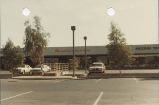 Bea's Lamps and Shades and Things - 2340 East Southern Avenue, Tempe, Arizona