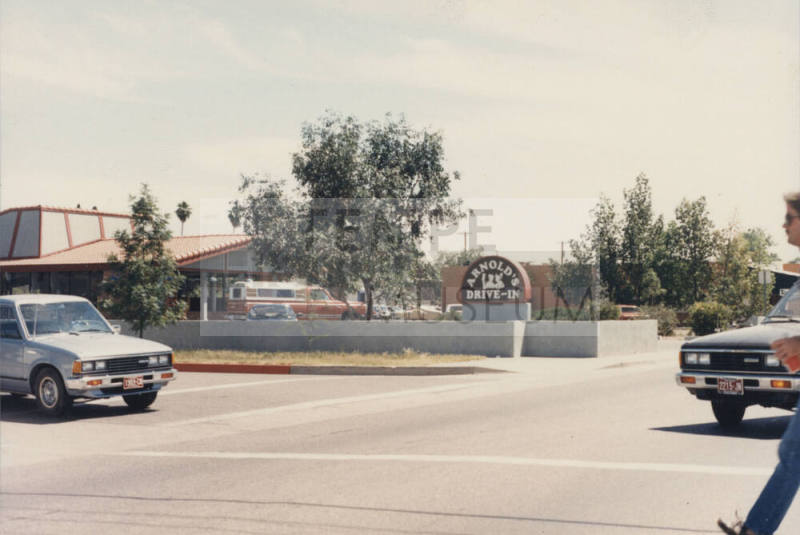 Arnold's Drive-In - 106 East University Drive, Tempe, Arizona
