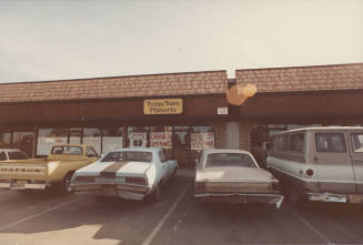 Tempe Town Pizzeria - 933 East University Drive, Tempe, Arizona