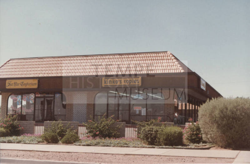 Kinko's Copies - 933 East University Drive, Tempe, Arizona