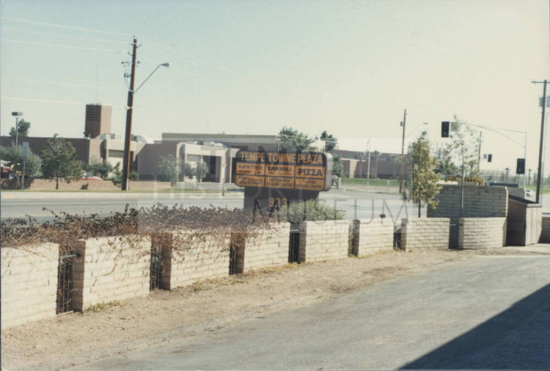 Tempe Towne Plaza - 933 East University Drive, Tempe, Arizona