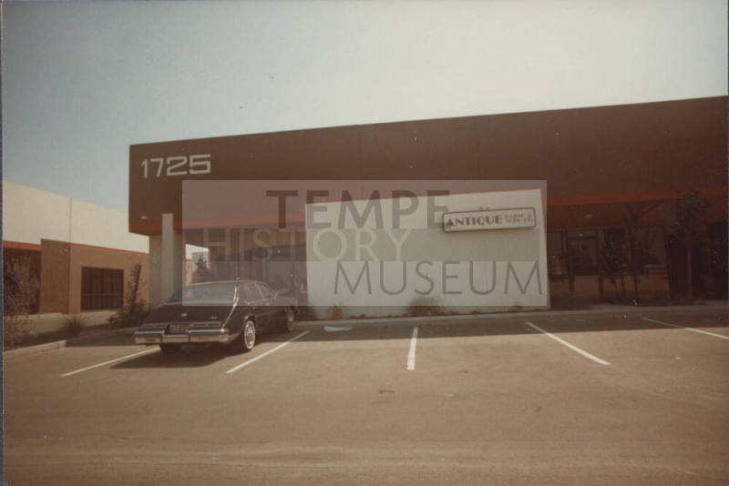 Antique Radio & Tube Co - 1725 West University Drive, Tempe, Arizona