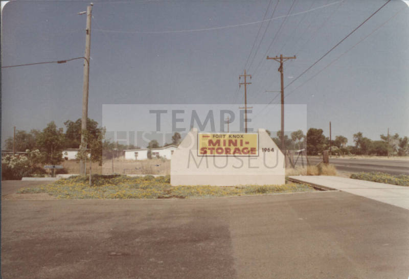 Fort Knox Mini Storage - 1964 East University Drive, Tempe, Arizona