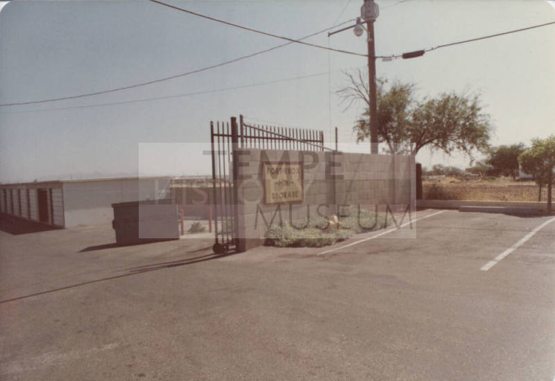 Fort Knox Mini Storage - 1964 East University Drive, Tempe, Arizona