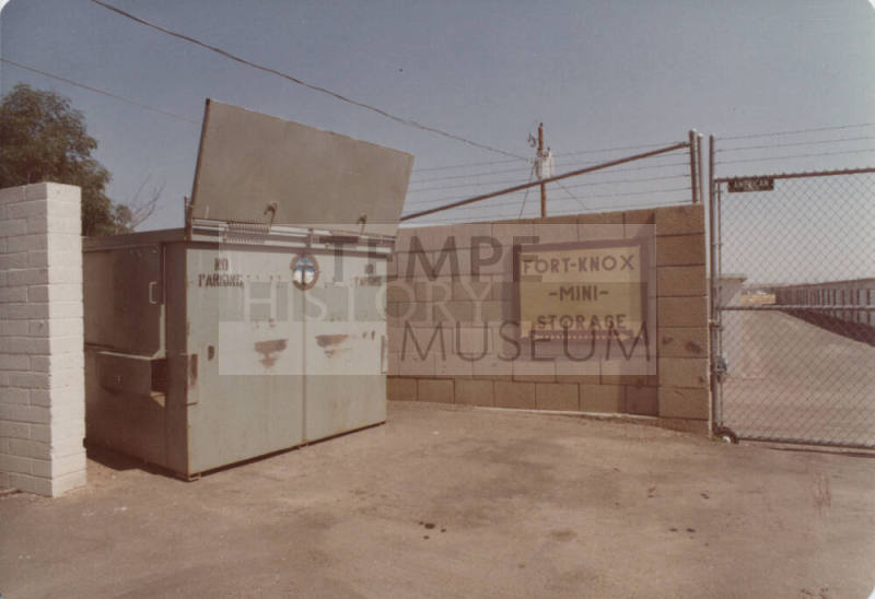 Fort Knox Mini Storage - 1964 East University Drive, Tempe, Arizona