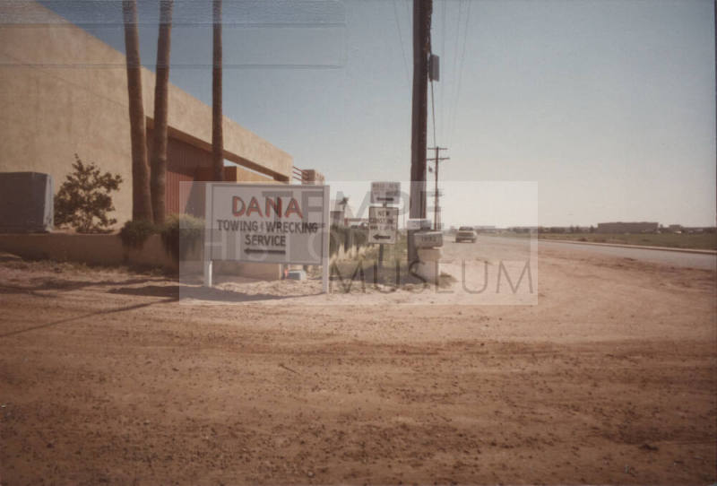 Dana Towing & Wrecking - 1994 East 1st Street # I-2, Tempe, Arizona