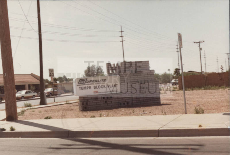 Superlite Builders Supply-Tempe Block Plant - 1530 East 8th Street, Tempe, Arizo