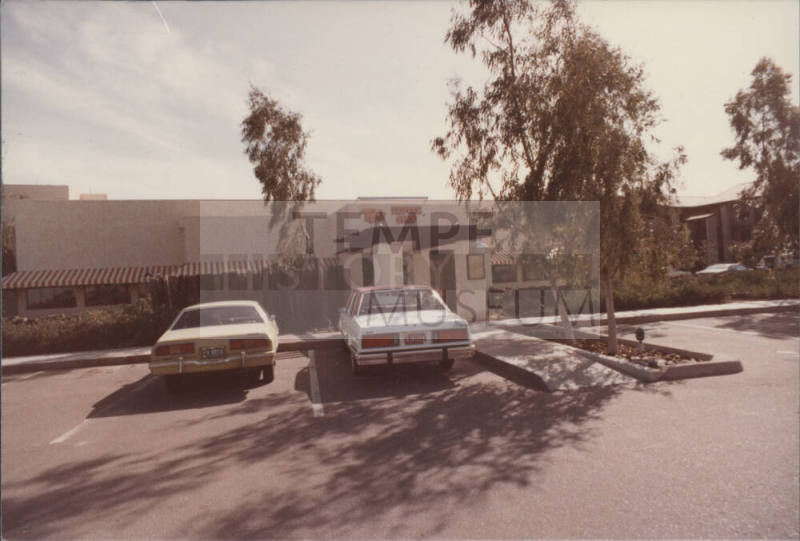 TD's Coffee Shop - 825 South 48th Street, Tempe, Arizona