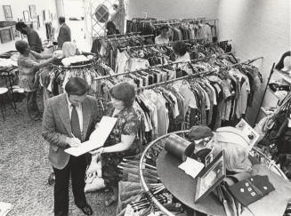 Mayor Mitchell at ARC Shop Grand Opening