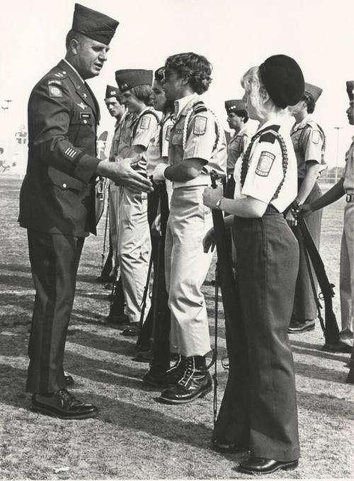 Major James Hansen Inspects ROTC Student