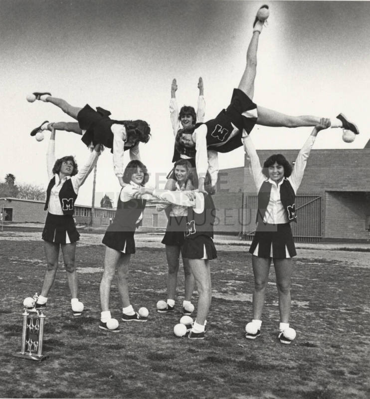 McKemy Junior High School Cheerleaders