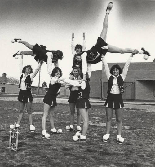McKemy Junior High School Cheerleaders