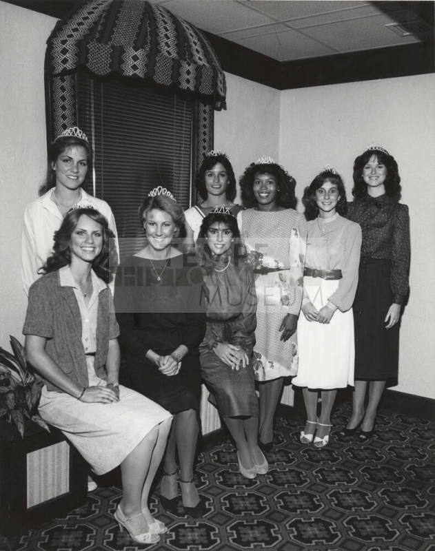 Fiesta Bowl Queens Pose for Photograph