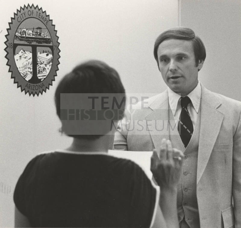 Harry Mitchell Is Sworn in as Mayor