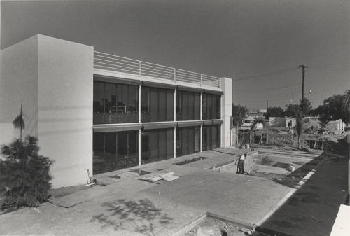 South View of Arizona State University Solar House