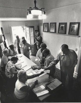 Voters at Petersen House- Tempe- AZ