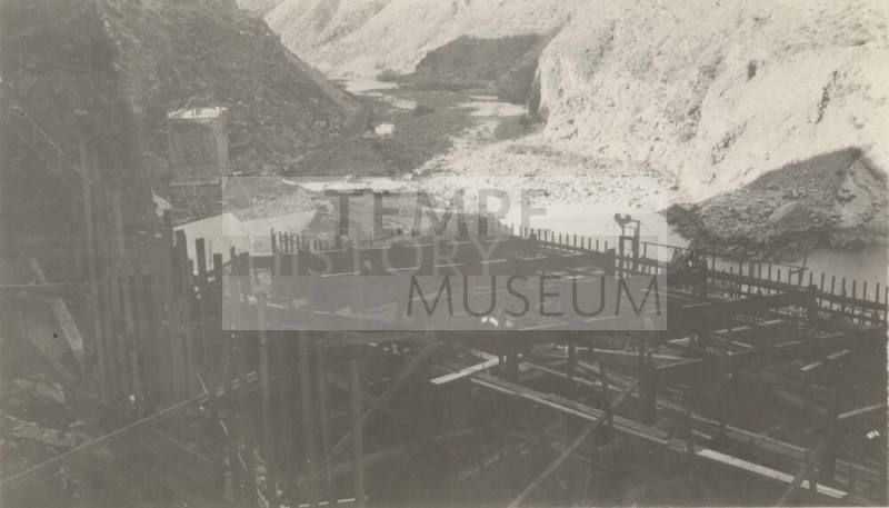 Photo- construction of Roosevelt Dam