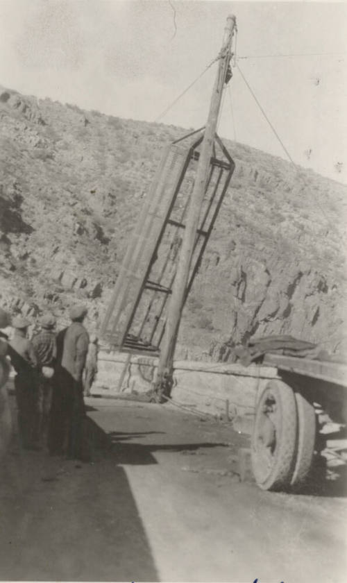 Photo- installation of 10 foot Penstock Screen at Roosevelt Dam