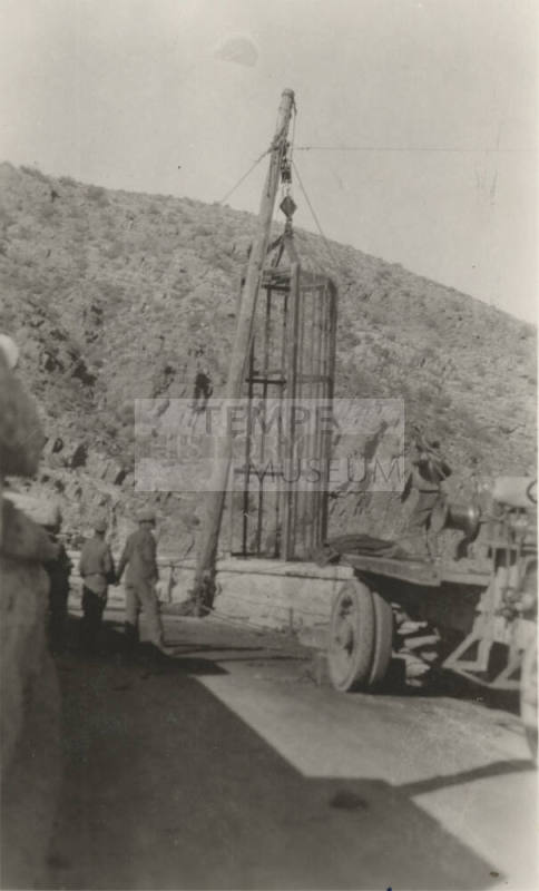 Photo- 10 foot penstock screen at Roosevelt Dam