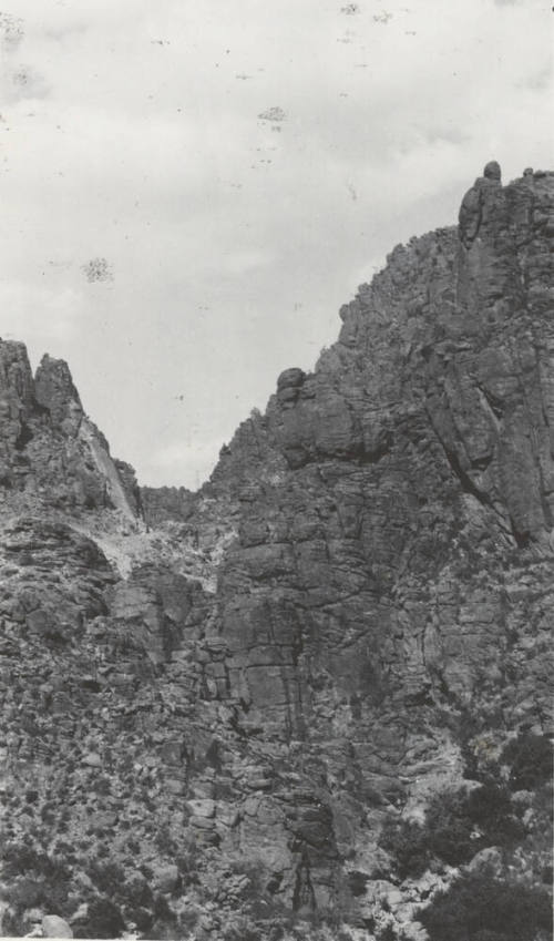 Photo- line tower on top of mountain