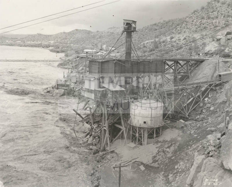 Photo- View of a flooded Verde River during the construction of Bartlett Dam