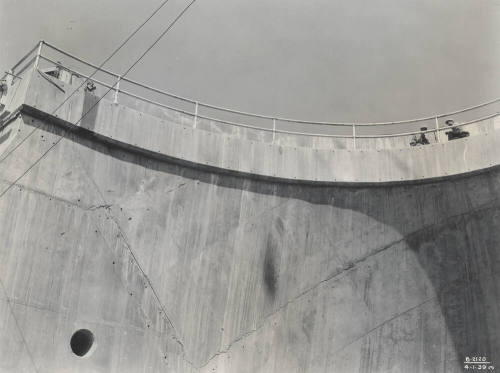 Photo- View of men working on the construction of Bartlett Dam