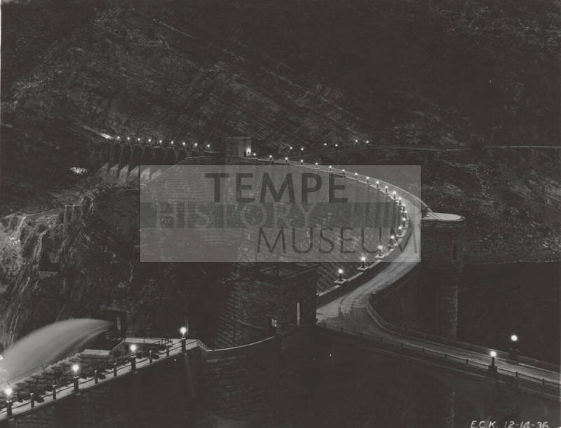 Photo-View of Roosevelt Dam at night