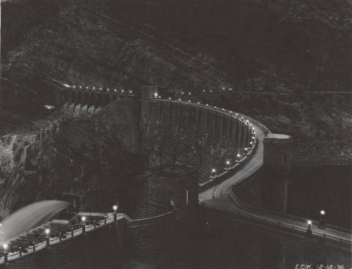 Photo-View of Roosevelt Dam at night