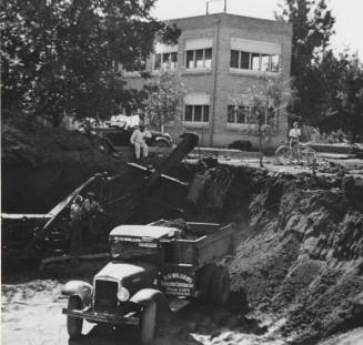 Major enlargement of Matthews Library at Arizona State University