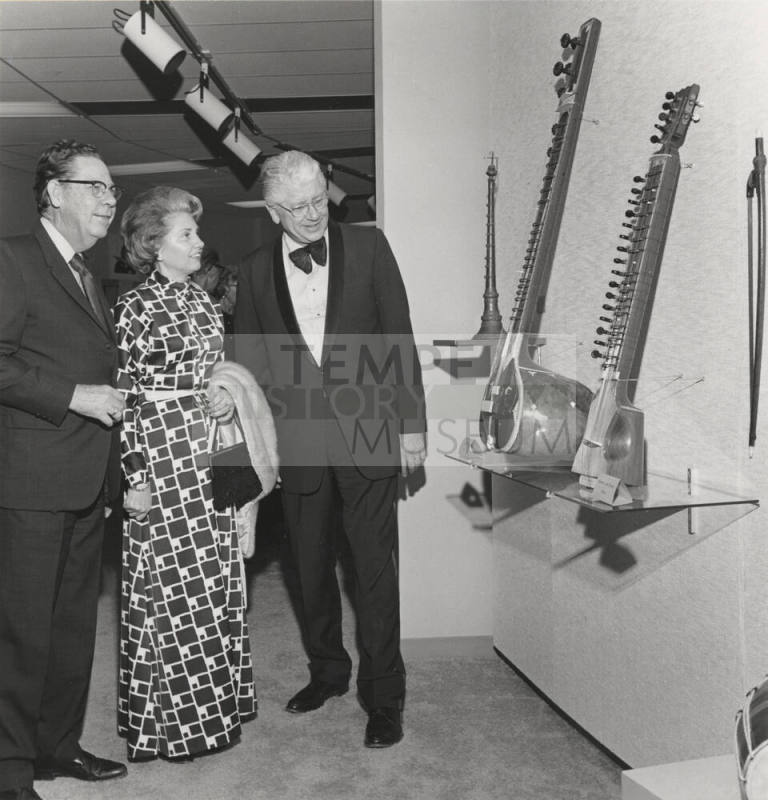 Vice President G. L. Cady, Mrs J. Schwada, Dean H. A. Bruinsma visit collection